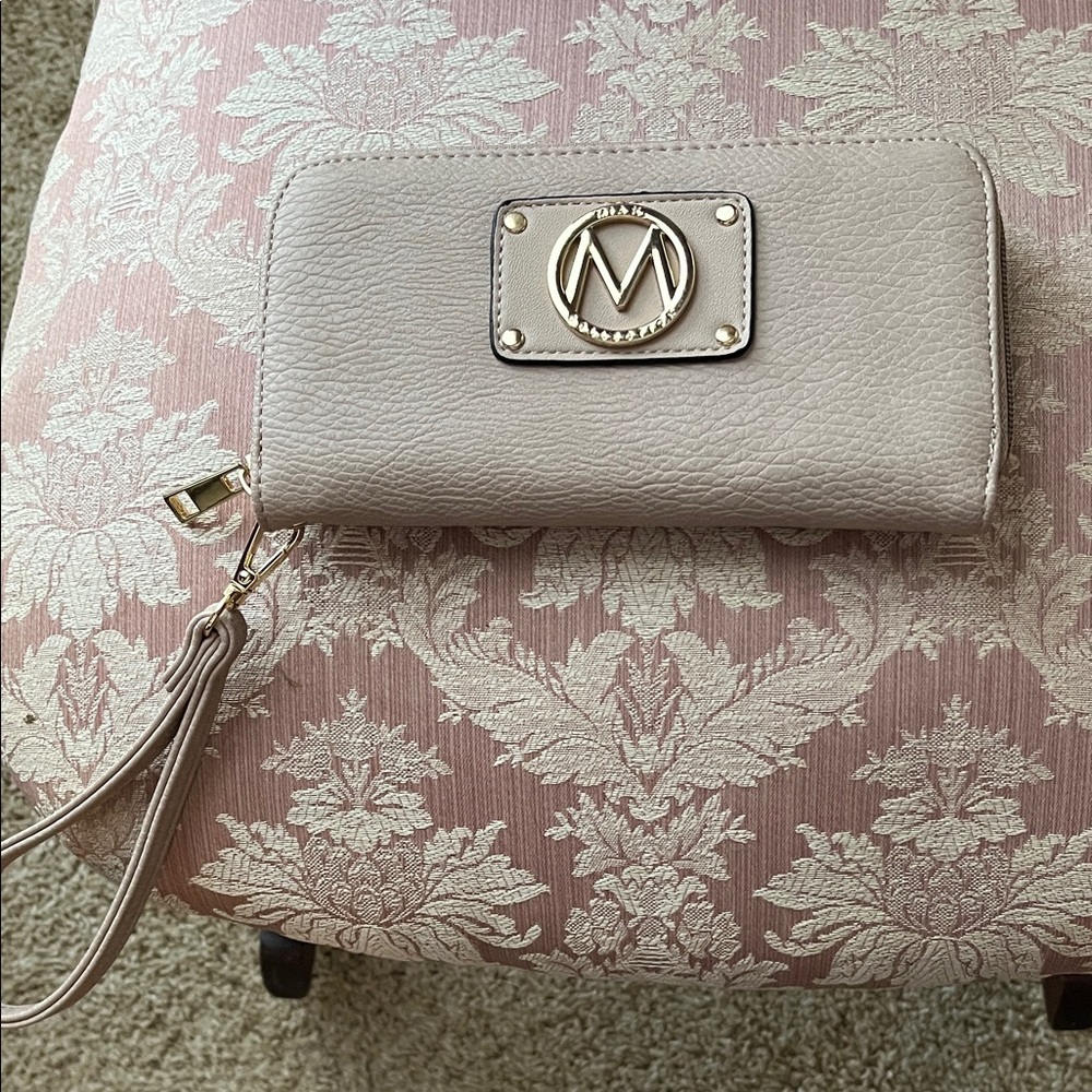 Mia K. Beige Wristlet Wallet